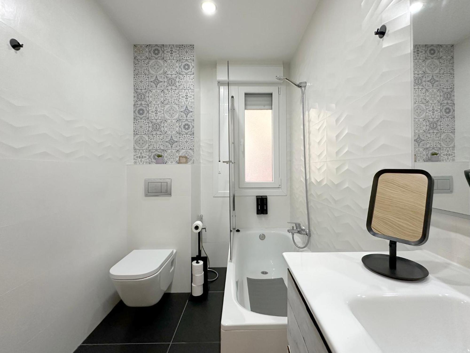 Encantador Apartamento Junto Al Ayuntamiento Bilbao Ngoại thất bức ảnh